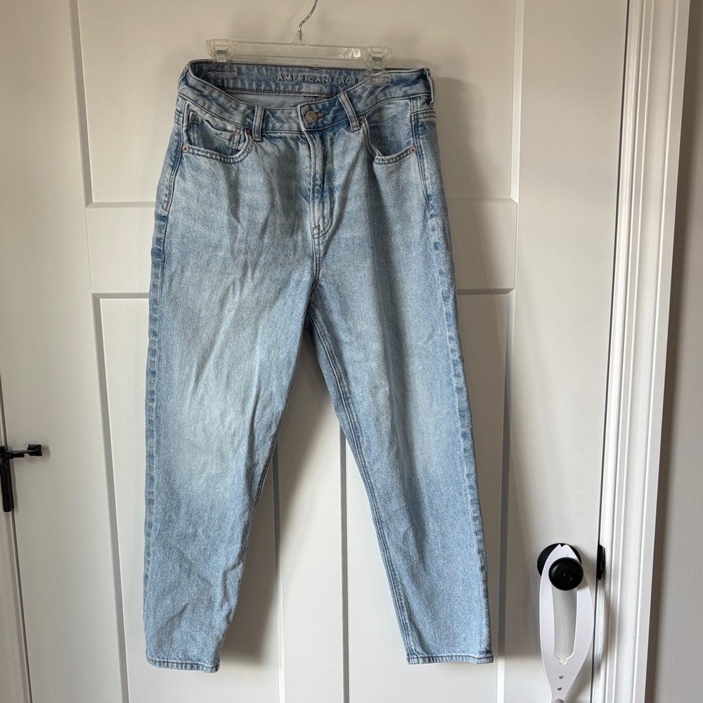 American Eagle Mom Jean